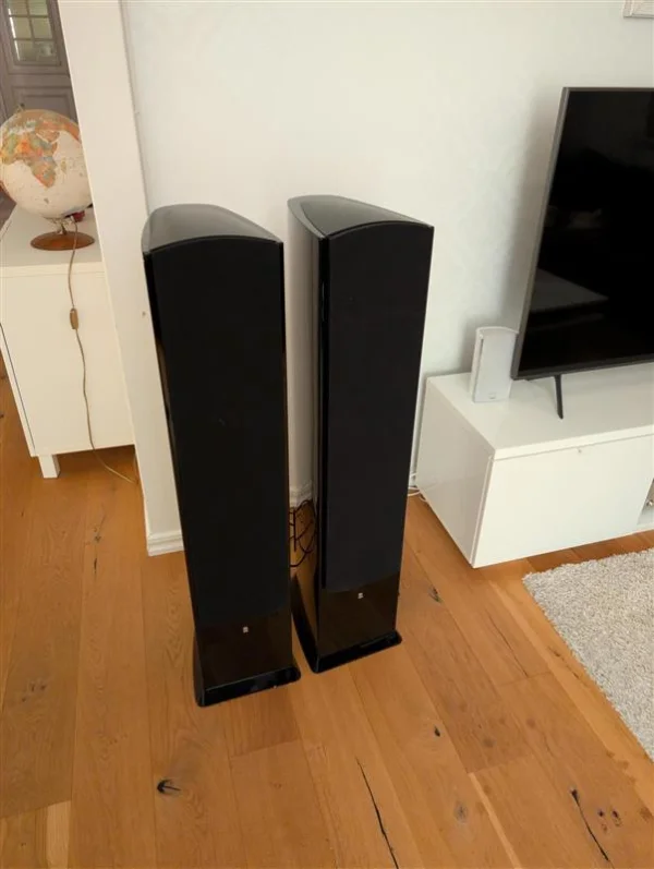 Revel Performa 3 F206 - Bild 1 av 2