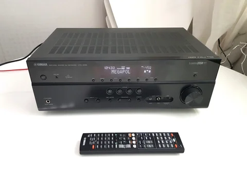 YAMAHA HTR-4065 Receiver