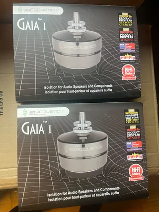 Isoacoustics Gaia I