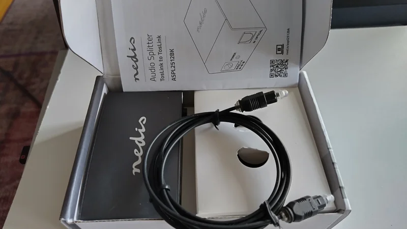 Digital audio splitter (flera olika) Digital audio splitter (flera olika) - Bild 3 av 6