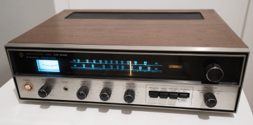 Kenwood KR-2120 Solid State Stereo AM/FM Receiver (1970)