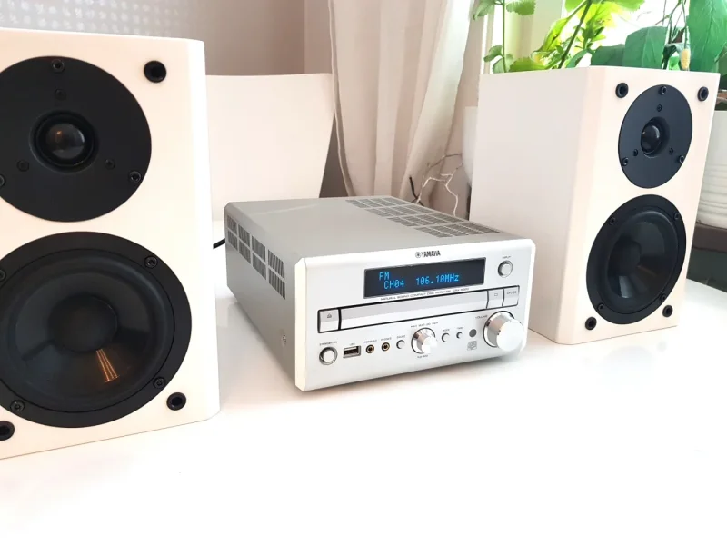 Yamaha MCR-E320 Ljudsystem / CD-Receiver - Bild 3 av 20