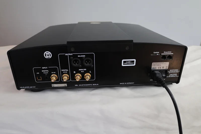 MBL CD-DAC C31 Black/Gold MBL CD-DAC C31 Black/Gold - Bild 5 av 5