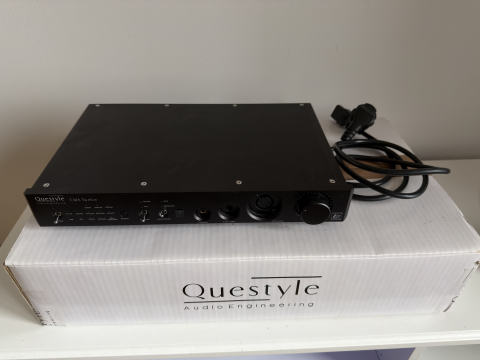 Questyle CMA Twelve DAC Försteg Hörlursförstärkare
