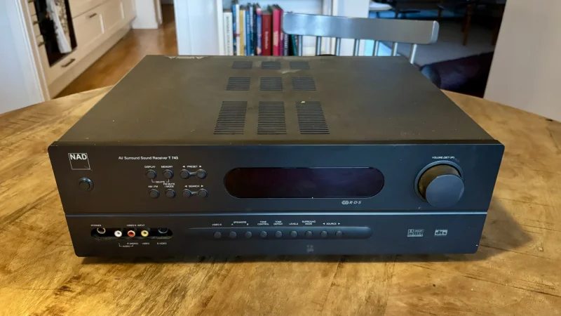 NAD T743 5.1 hembio receiver - Bild 1 av 2