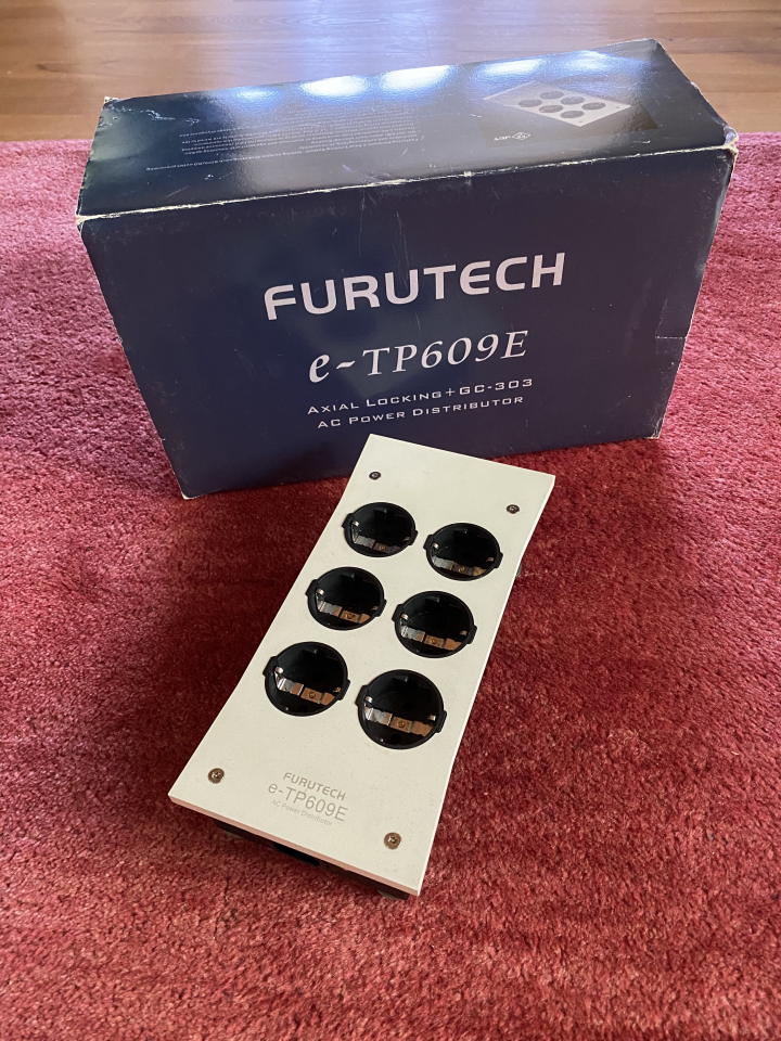 Furutech e-TP609E strömfördelare