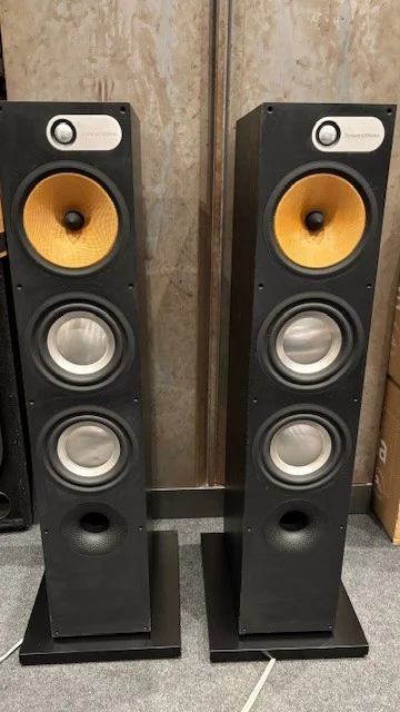 B&W 683 S1 B&W 683 S1 - Bild 1 av 3