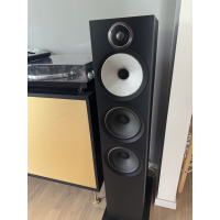 Bowers & Wilkins 603 S3 golvhögtalare
