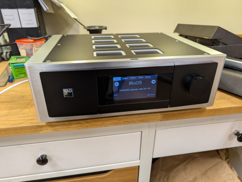 NAD M17V2