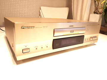 Pioneer DV-717 CD/DVD Spelare