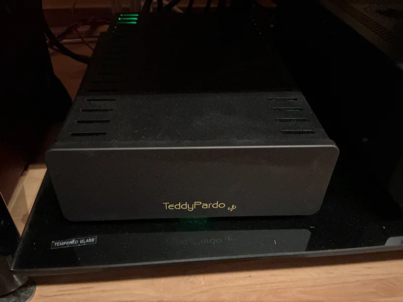 Naim supernait 3 samt teddy pardo se Naim supernait 3 samt teddy pardo se - Bild 2 av 4