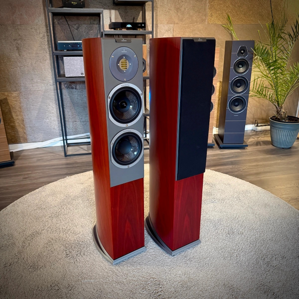 Audiovector R 3 Avantgarde - Demoex - Bild 1 av 3