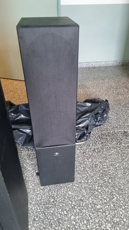 Linn Keosa- välvårdade golvhögtalare Linn Keosa- välvårdade golvhögtalare - Bild 2 av 3