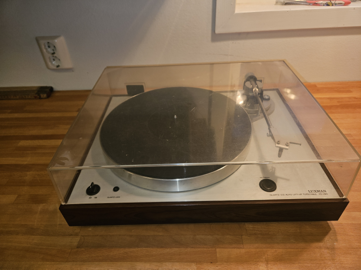 Luxman vinyl PD 290