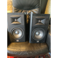 JBL studio 230