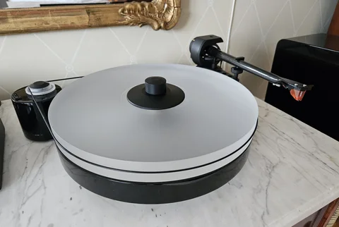 Pro-Ject RPM 5 Carbon