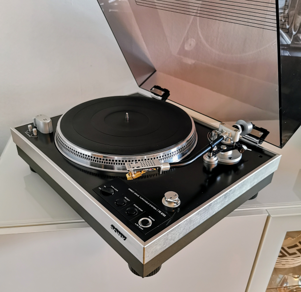 Sony PS-8750