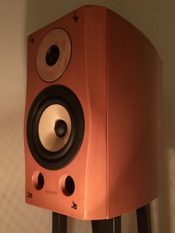 Juveler fr&aring;n Sony - Bild 2 av 2