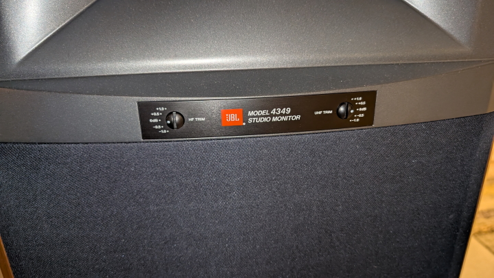 JBL Synthesis 4349