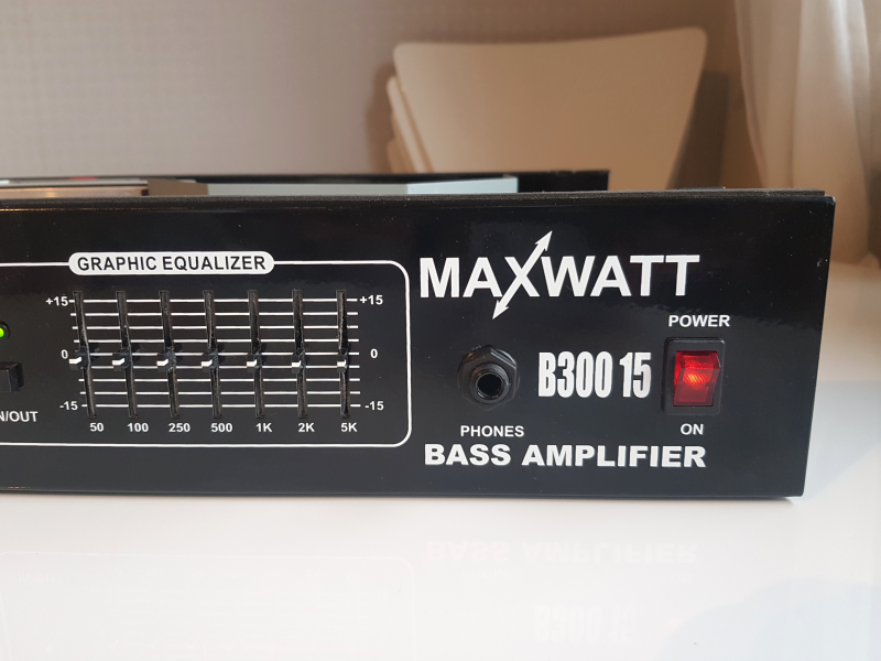 MAXWATT 300B  Ny Basförstärkare 300 Watt - Bild 4 av 14