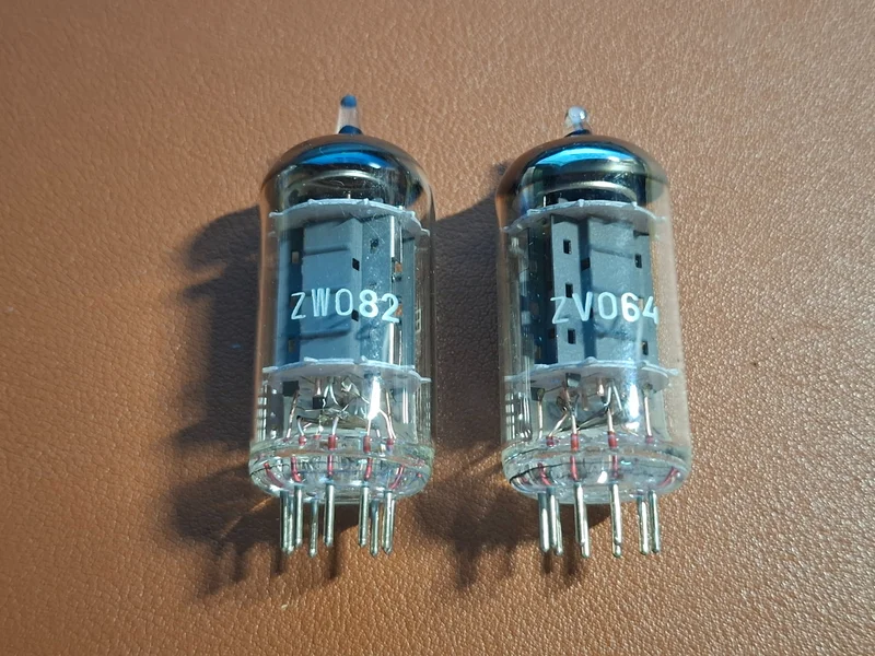 Tesla ECC802S NOS – White Label – Matchat par – 1975 Tesla ECC802S NOS – White Label – Matchat par – 1975 - Bild 2 av 7