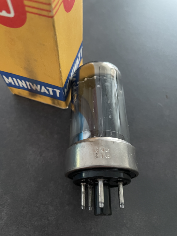 Philips GZ34  ( 5AR4) metal base 1957