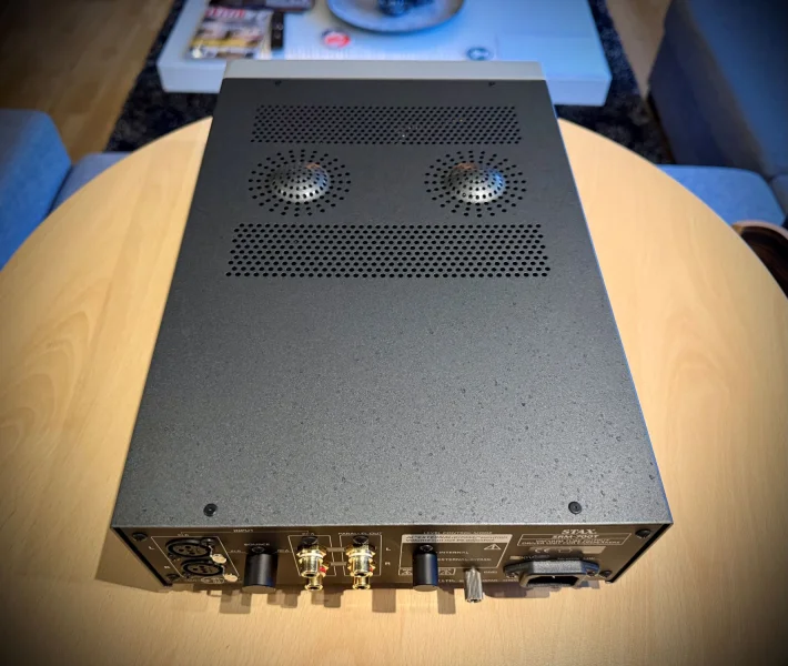 STAX SRM-700T Vacuum Tube - Demoex STAX SRM-700T Vacuum Tube - Demoex - Bild 3 av 3