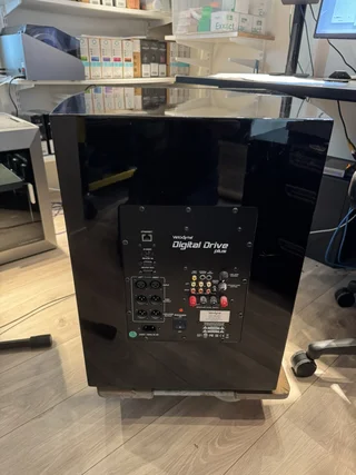 Velodyne DD-18 Plus