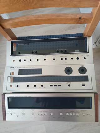 Frontplattor Sansui, Sony, Pioneer