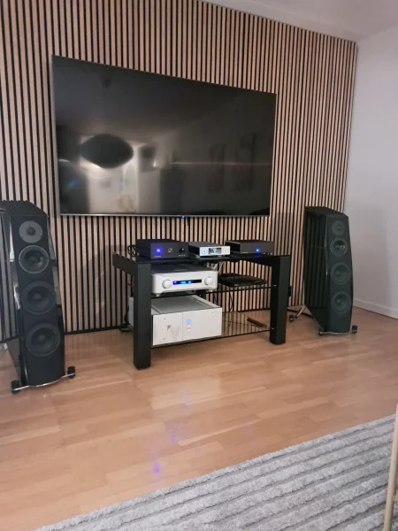 Hifim&ouml;bel, hifib&auml;nk  - Bild 1 av 3