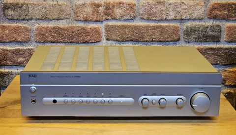 NAD C 320BEE