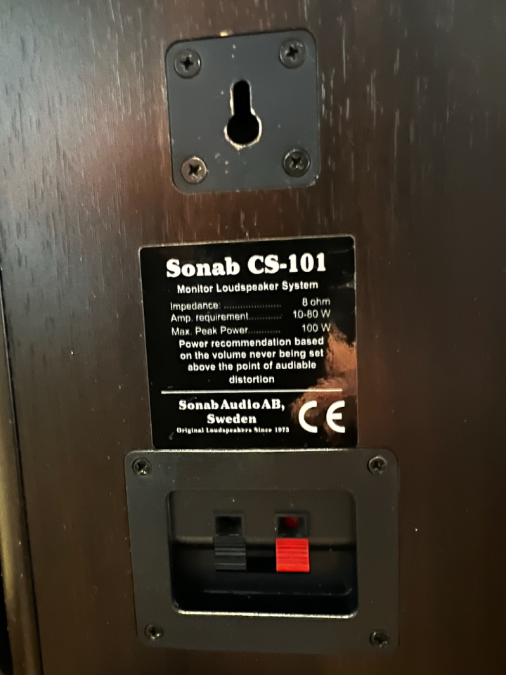 Sonab ljudsystem. Högtalare CS-101 och Subwoofer SB-101. Fint skick.