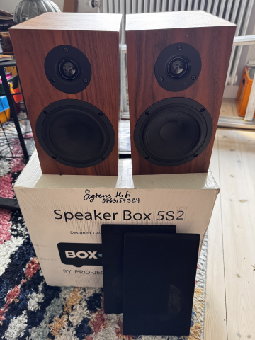 Pro-ject Speaker Box 5S2, valnöt