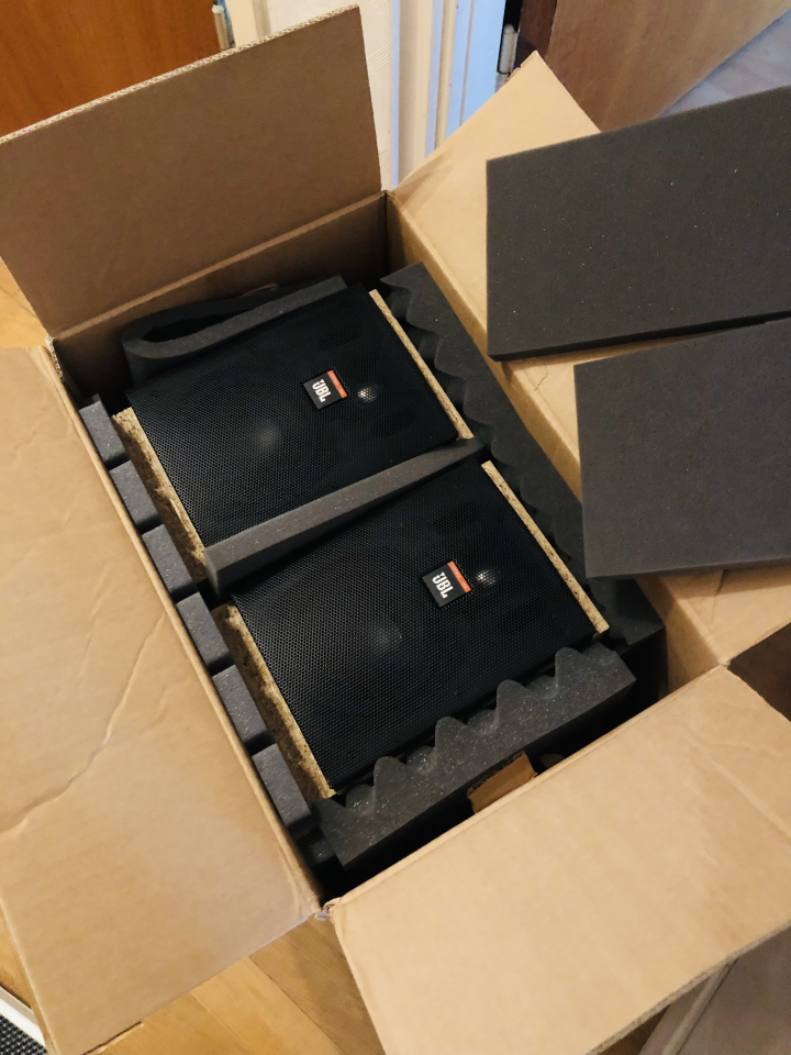 JBL Control 25AV i nya lådor