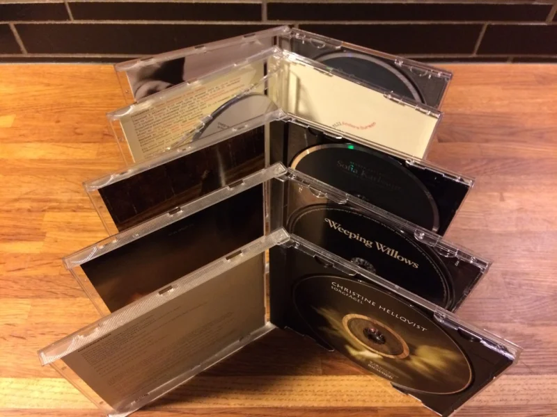 CD - SVENSKA ARTISTER - V/A (Fint Skick) Div. Artister - Bild 2 av 4