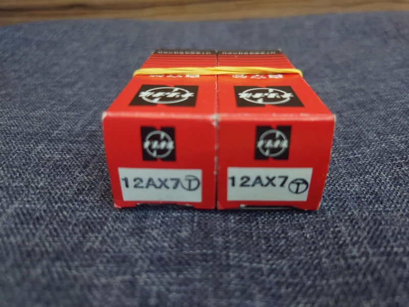 12ax7 (Ecc83) National (Matsushita) Made in Japan radior&ouml;r - Bild 1 av 6