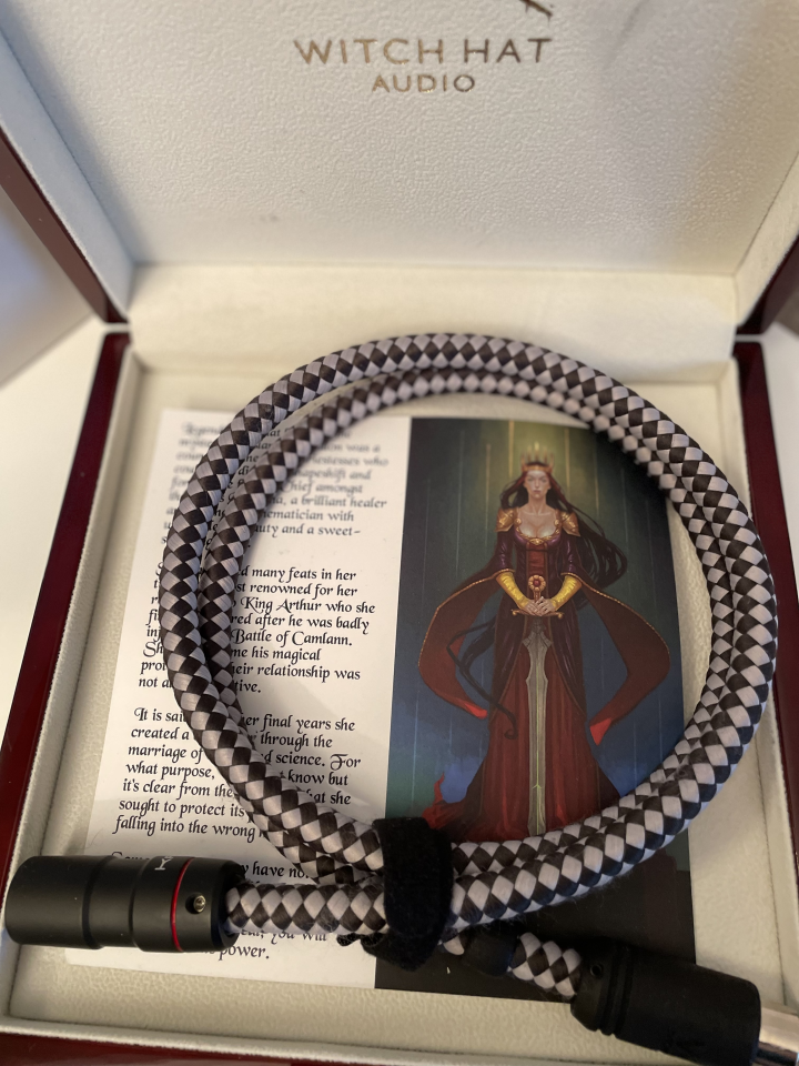 Witch Hat Morgana DIN - XLR till Naim nap 250