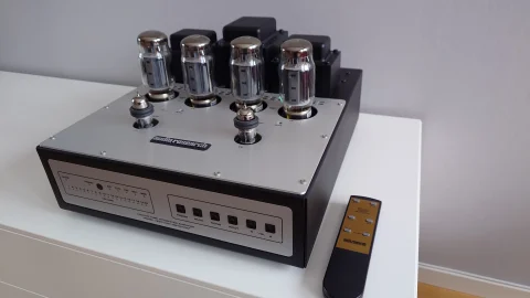 AUDIO RESERCH VSi60
