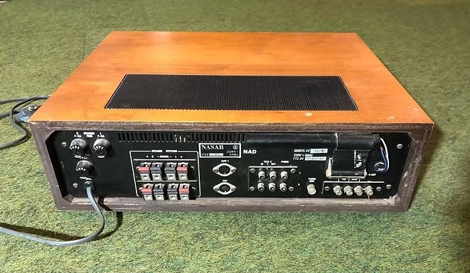 NAD Model 160A