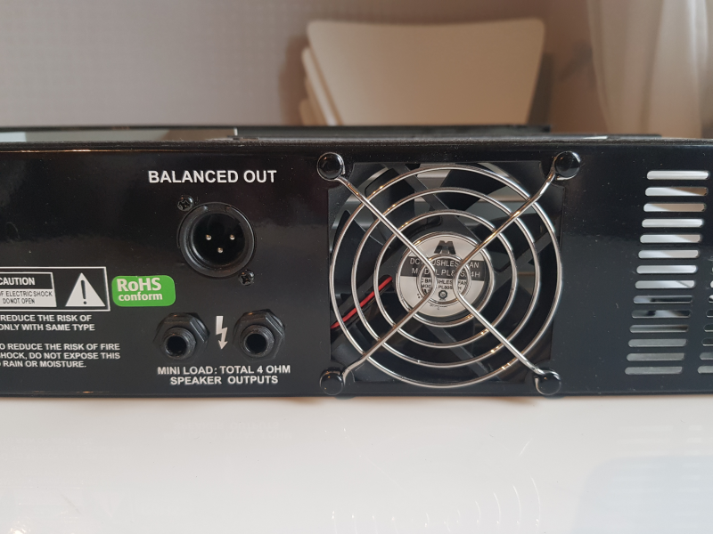 MAXWATT 300B  Ny Basförstärkare 300 Watt - Bild 10 av 14