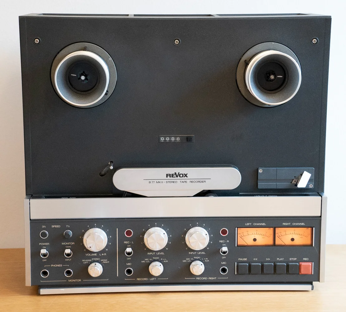 Revox B77 - 2-sp&aring;rs Rullbandspelare - Bild 1 av 6