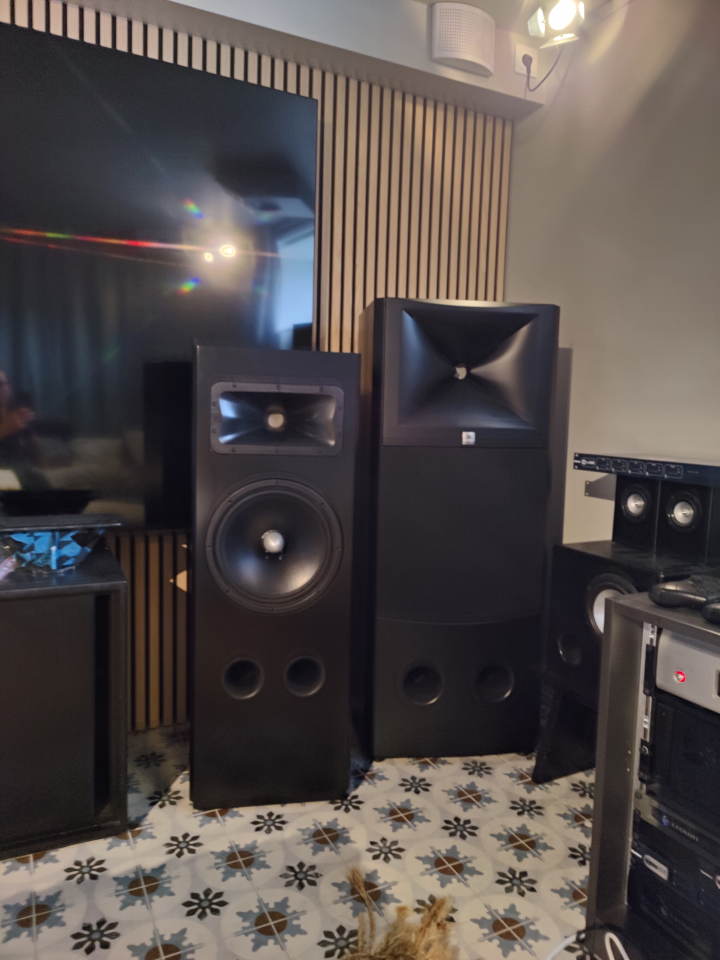 JBL M2 cloner