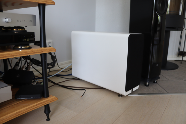 Subwoofer Q Acoustics 2070S, vita