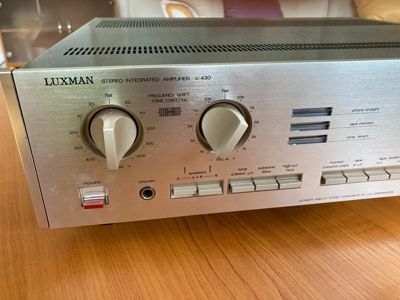 Luxman L430 i inv&auml;ndigt utm&auml;rkt skick! - Bild 2 av 5