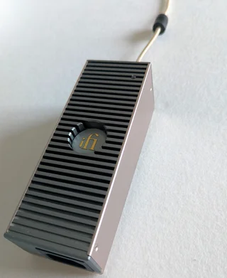 iFi iPower Elite 12V / 4A power supply