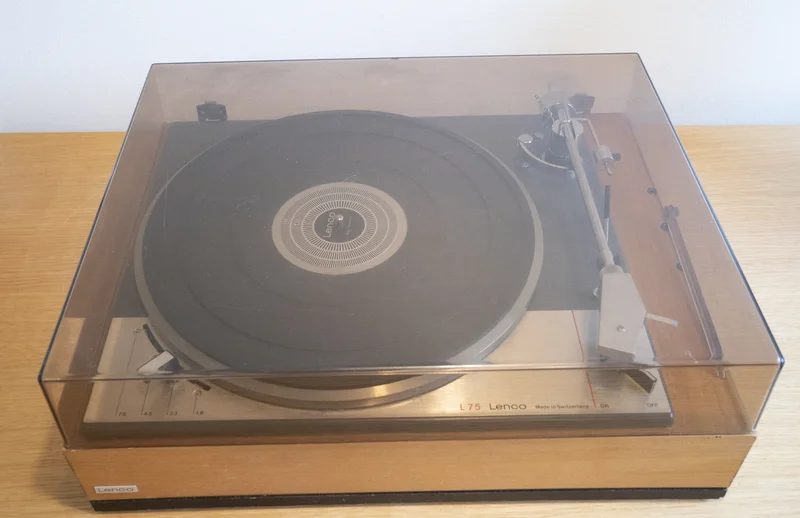 Lenco L75 - Skivspelare f&ouml;r 16/33/45/78 hastighet - Bild 3 av 8