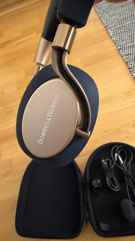 Bowers & Wilkins PX wireless hörlurar - Bild 3 av 3