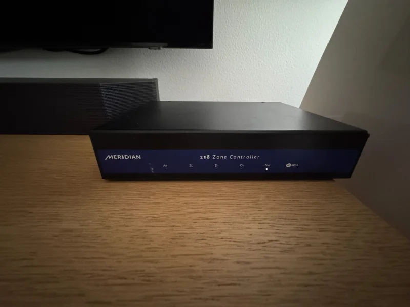 Meridian DSP7200 SE + Meridian 218 &ndash; vit finish, komplett system - Bild 7 av 11