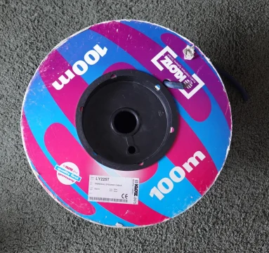 KLOTZ LY225T professionell h&ouml;gtalarkabel 2 x 2,5 kvmm