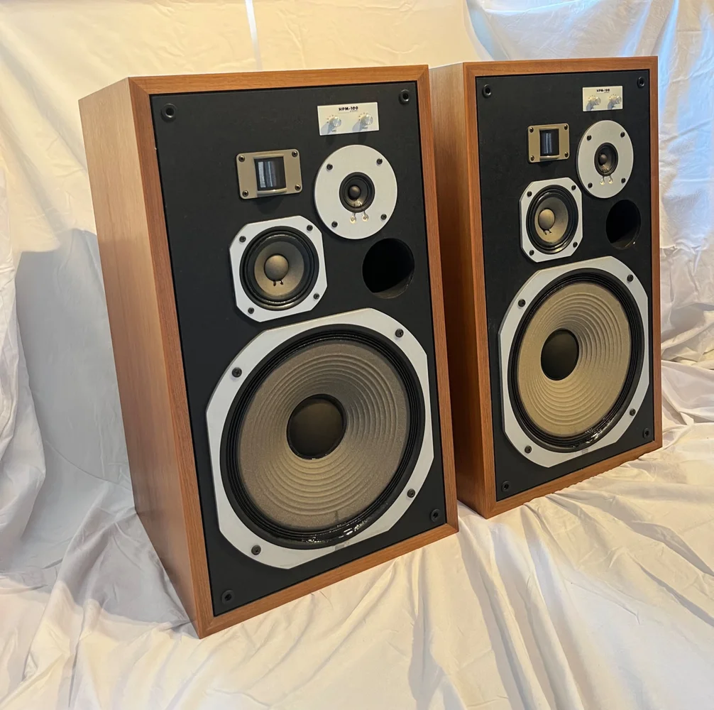 High end grejer High end grejer - Bild 1 av 19